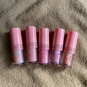 Brillo labial con aplicador grueso